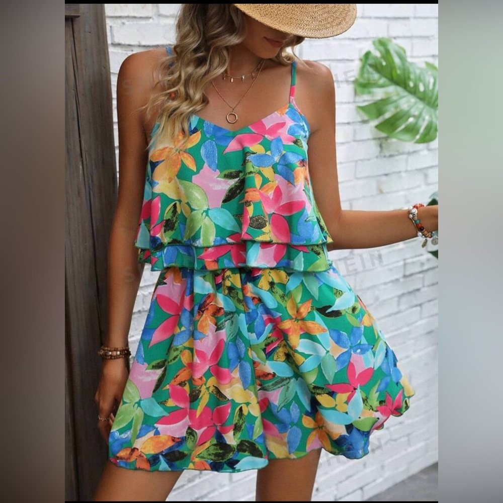 NWT Colorful ruffle trim cami romper. 🎀⭐️
